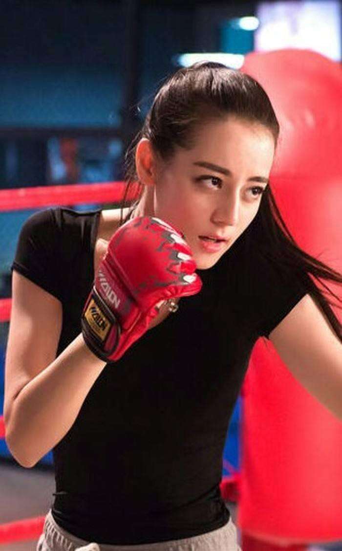 最辣运动!kok评出十大偏爱拳击的女明星,打拳比男生还man