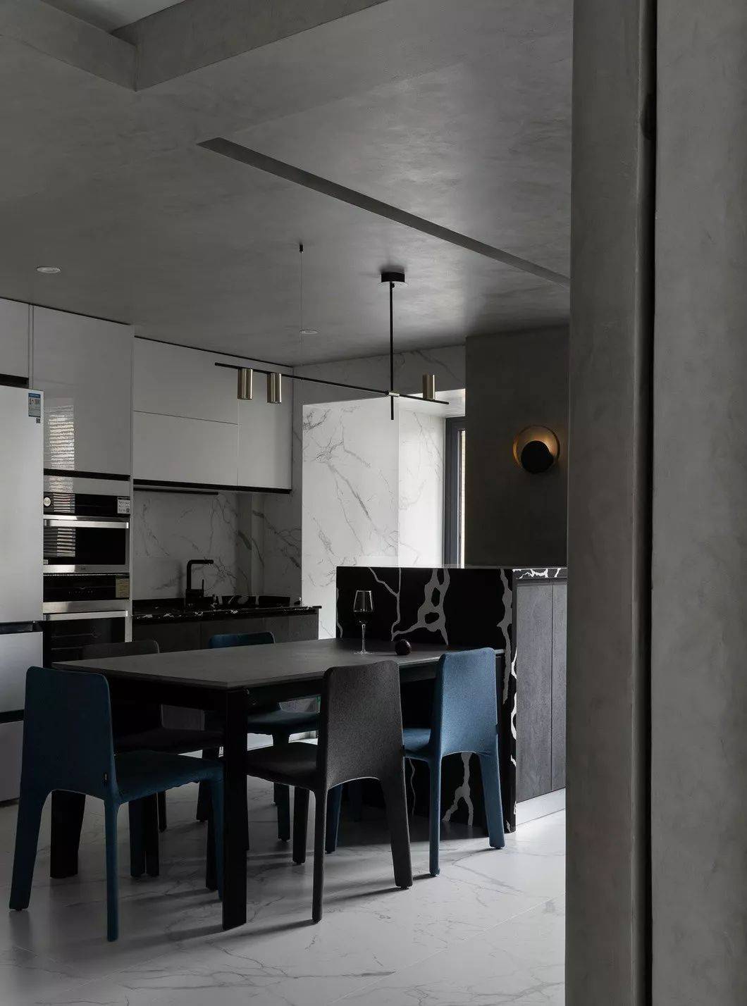 珠海老房子改造装修成这样更显理性沉稳