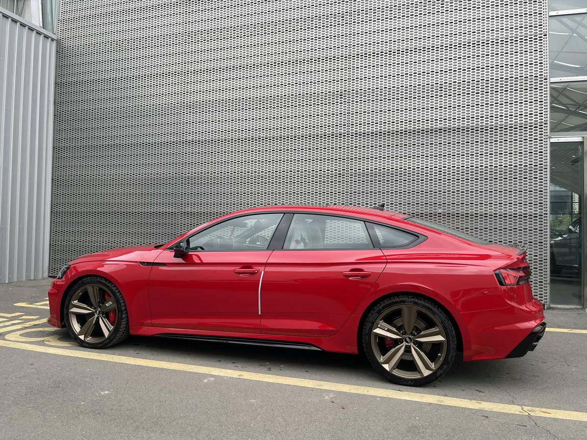 奥迪rs5 四门轿跑版 最新款