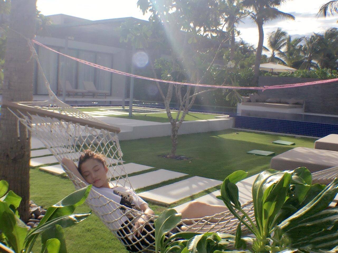 张韶涵被曝买小岛建奢华豪宅热衷买房背后原因竟如此心酸