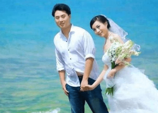 央视杨丹结婚照图片