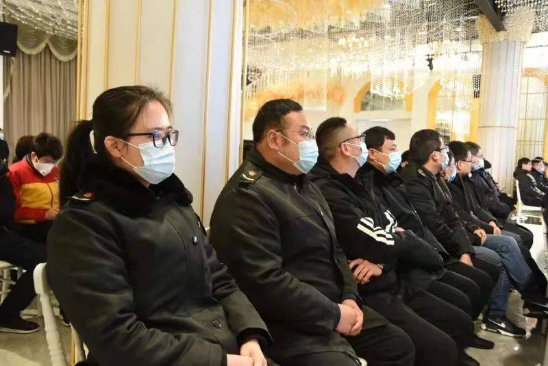 平邑县举行"红色沂蒙·诚信经营"放心消费承诺践诺启动议式