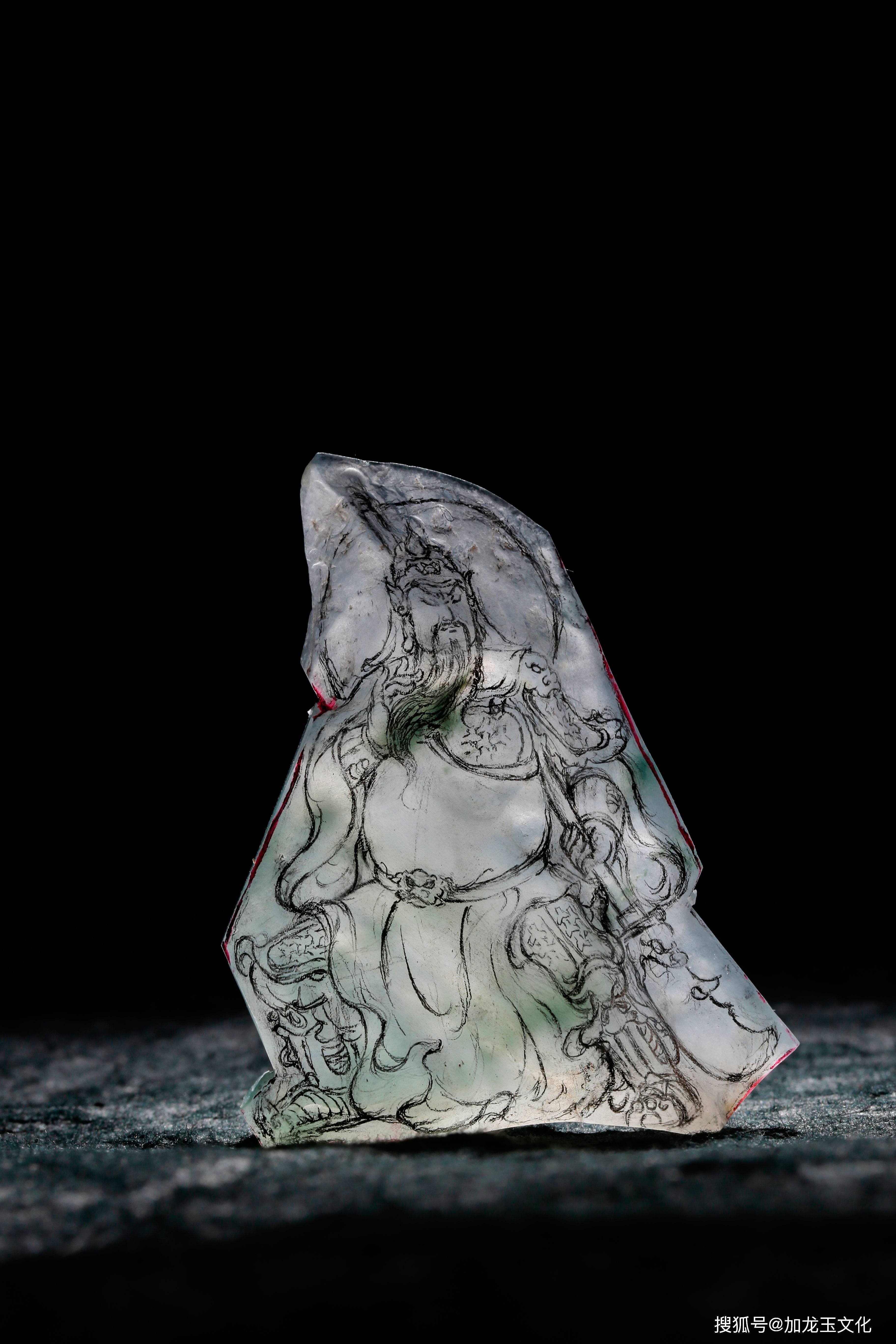 加龙翡翠玉雕创作——《义薄云天》