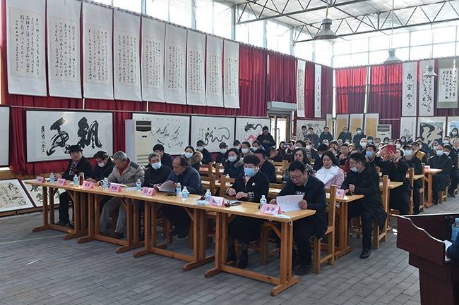 河北省榜书协会会长李忠文表示,2021年,本着在继承中发展,发展中创新
