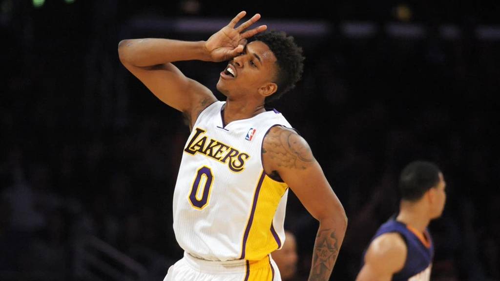 原创爷青回cba迎来超大牌外援90后回忆中的尼克杨来了