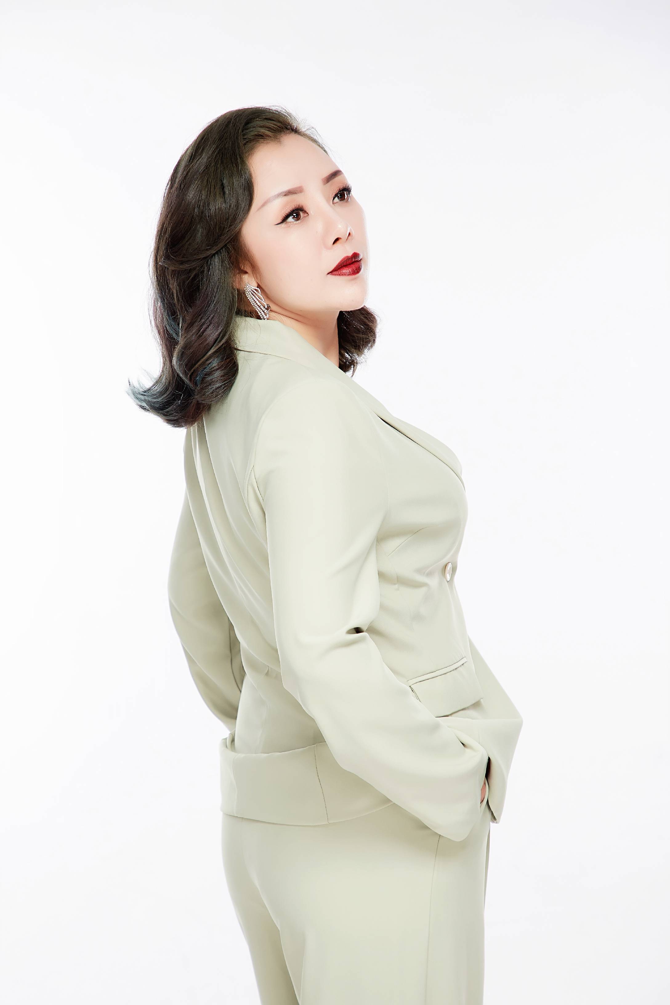 代武义演艺圈之路从演员企业家编剧导演一路逆行一路跨越