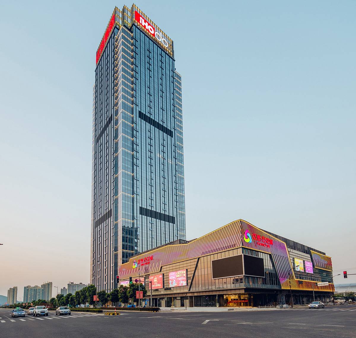 红豆集团四千四万精神的践行者传承者和弘扬者