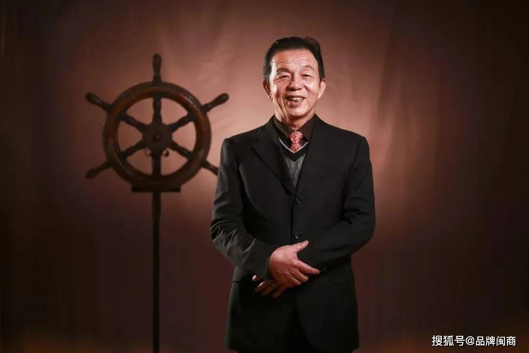 草根精神铺路这个闽商用一张纸走向世界一流