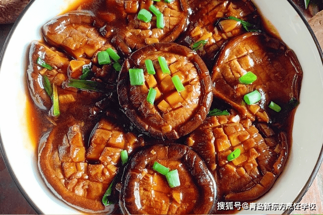 鲜嫩多汁的红烧蘑菇像鲍鱼比鲍鱼还好吃