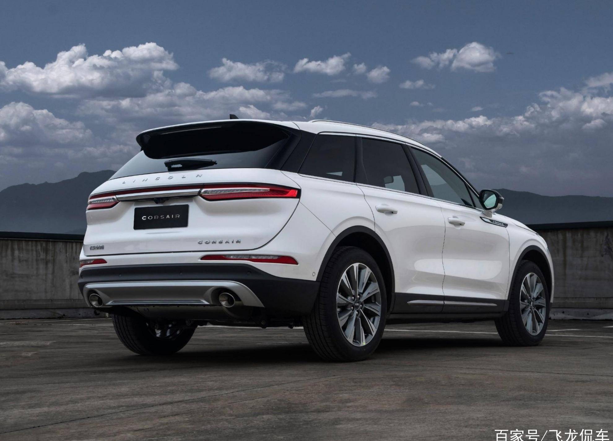 飞龙点评:综合来看,林肯冒险家是一款极具美式本土气息的豪华suv.
