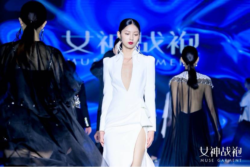 引领她经济时代2021女神战袍现已全国启动