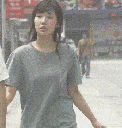 搞笑gif段子:4,滑雪系好鞋带,拉住绳子,准备跑!