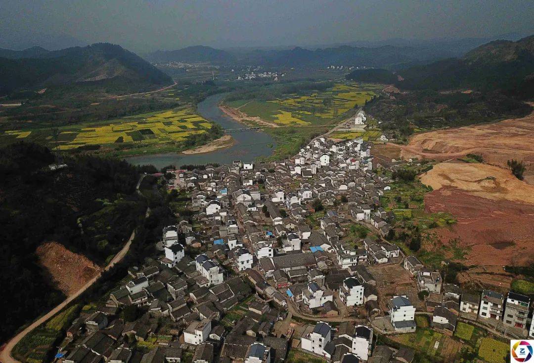 在新安江上游的安徽休寧縣也曾計劃修建一座水庫,這就是1959年提出的