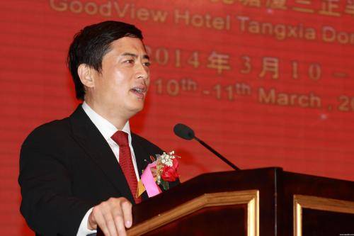 刘永言一直担任大陆希望集团董事长,出现在富豪榜上的则是女儿刘海燕.