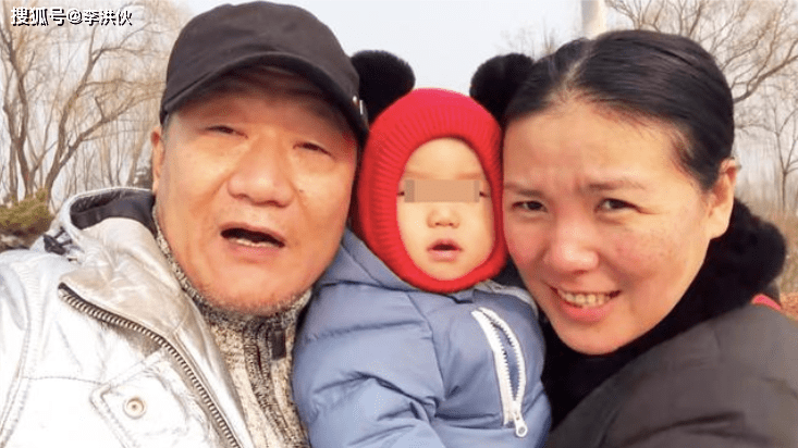 凭一首《笑脸》红遍大江南北,三次吸毒自毁前程,57岁靠商演谋生_谢东