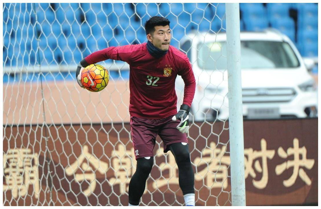为什么恒大门神刘殿座不想与恒大续约,难道他对郑智不满吗?_球员