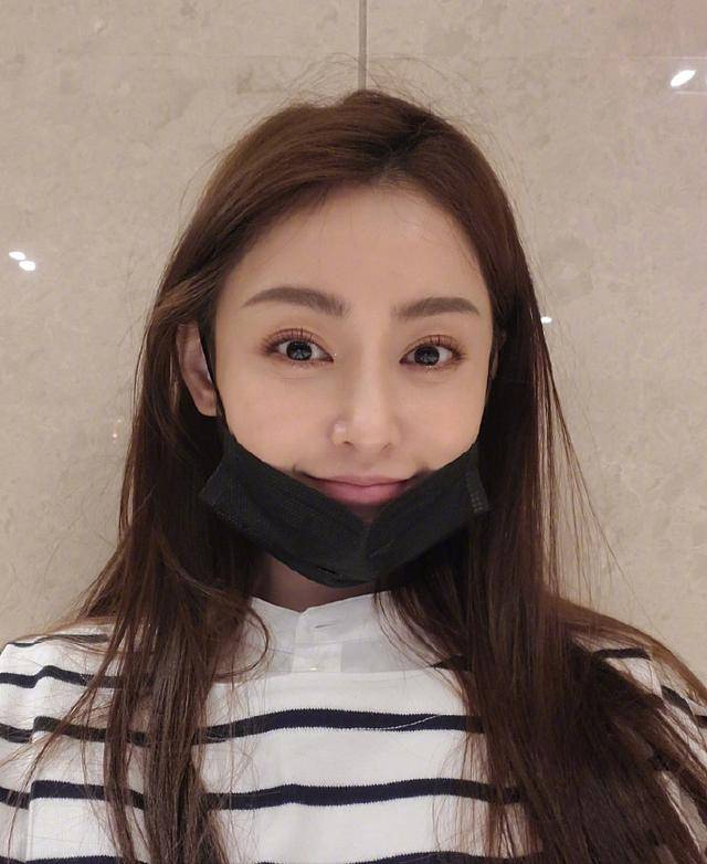 原创显白又显乖2021学女明星染这4个发色长辈见了都夸好看