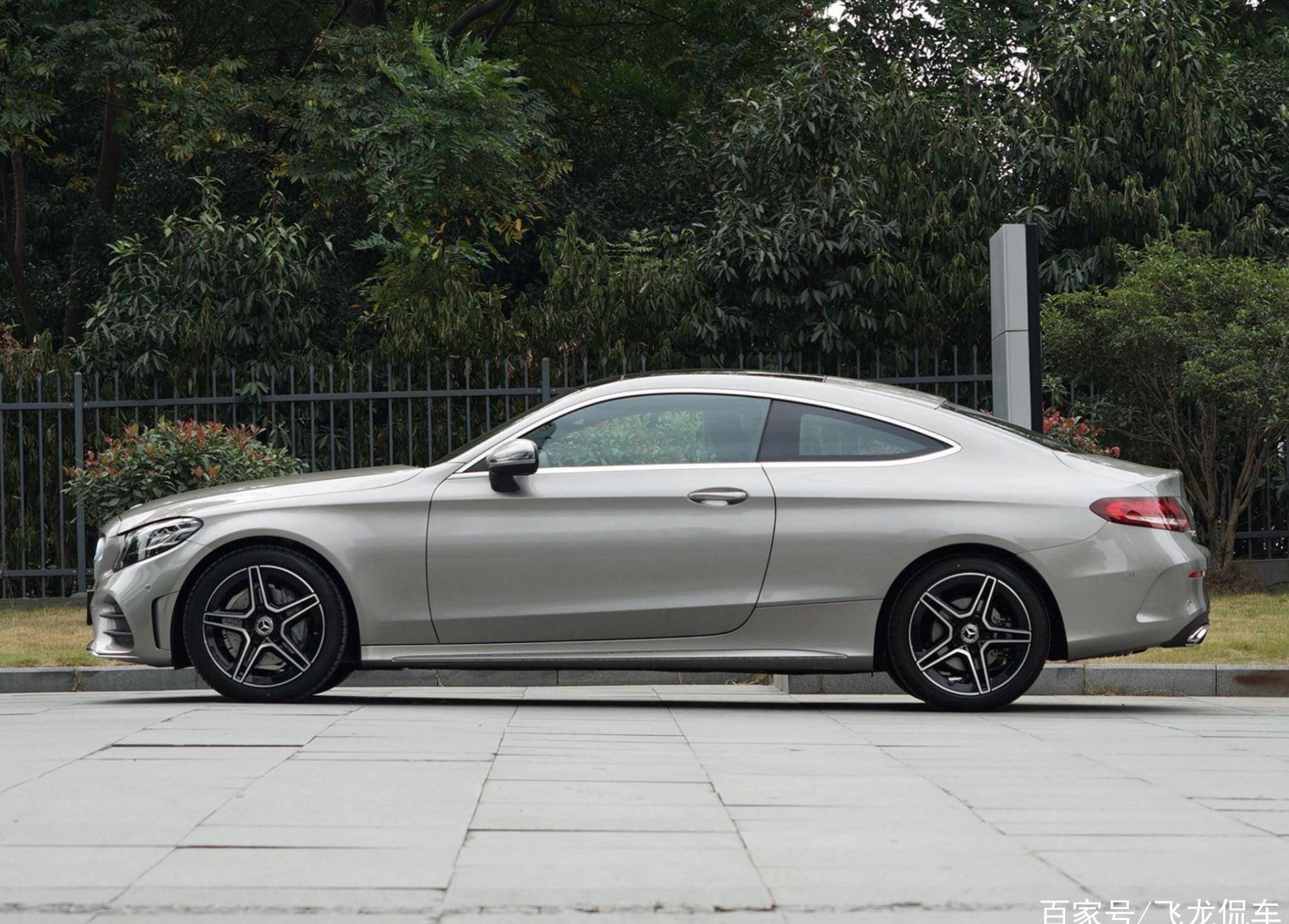 奔驰又一轿跑,大溜背车身 无边框车门,8.4s破百,34.68万起