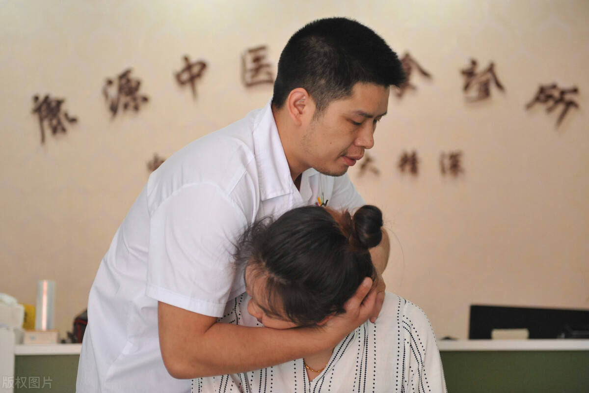 辟谣正骨能让大饼脸变瓜子脸专家除了疼没什么用