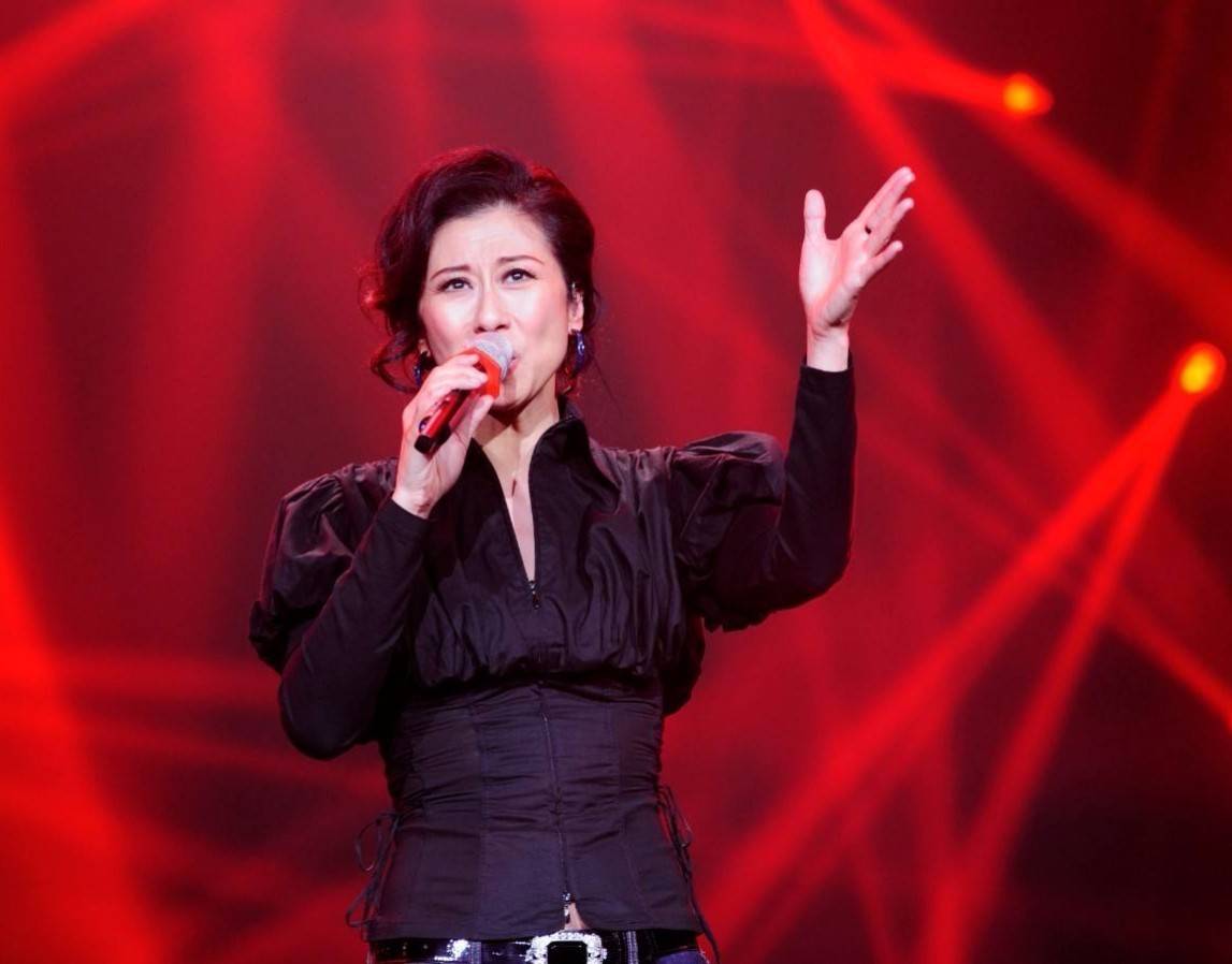 台湾唱歌女明星图片