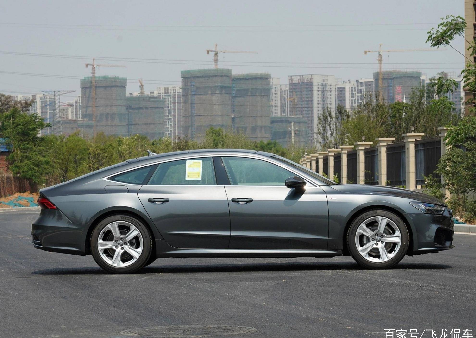 又一运动中大型车,大溜背车身 无边框车门,7秒破百,57.38万起