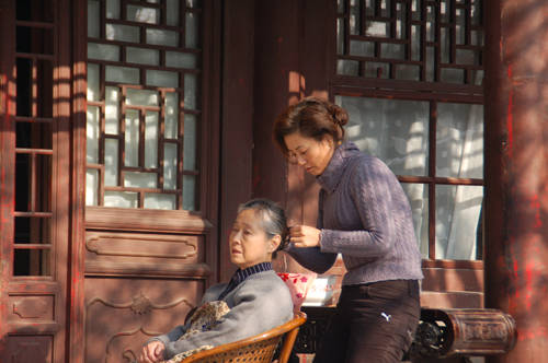 原创慈母专业户徐秀林,她终其一生只为演戏,与老伴结婚53年很恩爱