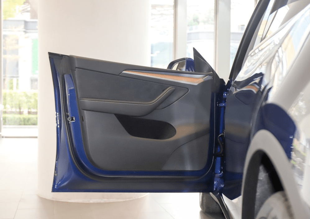 原创特斯拉又造了一台爆款,每小时卖出200台,34万就有百万档次