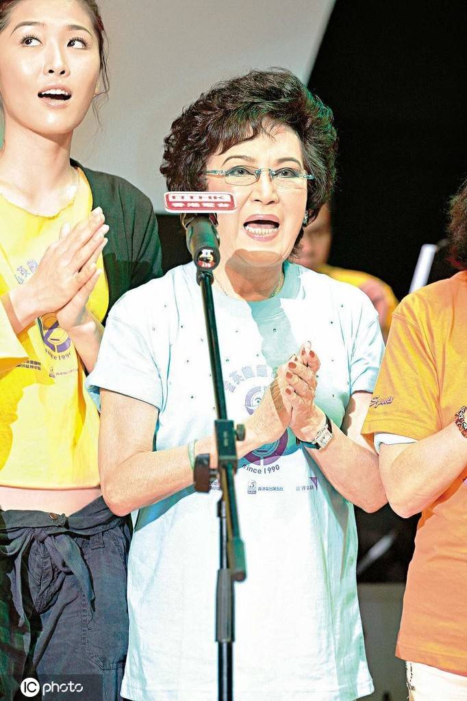 香港演员李香琴去世!曾被称为"巨星母亲"