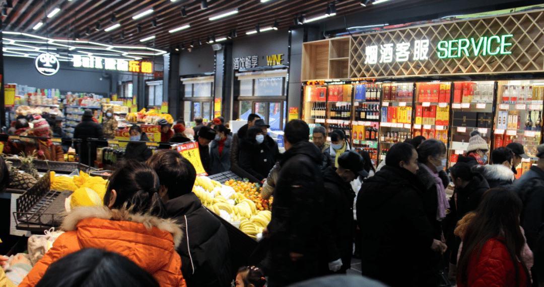 编辑编辑编辑编辑人潮涌动的万禾超市万禾超市开业促销活动进行中点击