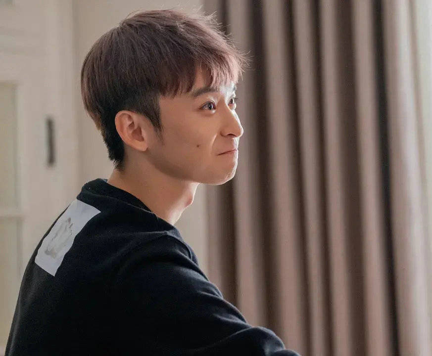 杨柯把谢宏祖介绍给朱锁锁后两人就认识,在向谢宏祖