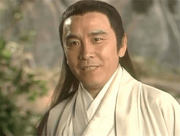 原创雪花神剑:聂小凤是大叔控吗?为何偏偏爱上比自己大那么多的罗玄