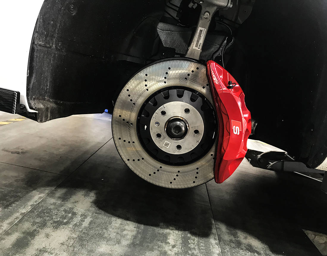 s4刹车卡钳件套装车效果