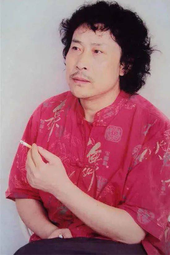 艺术家简介:尹友香,艺名 有香,人称烙神,湖北黄石市大冶市人,出生于