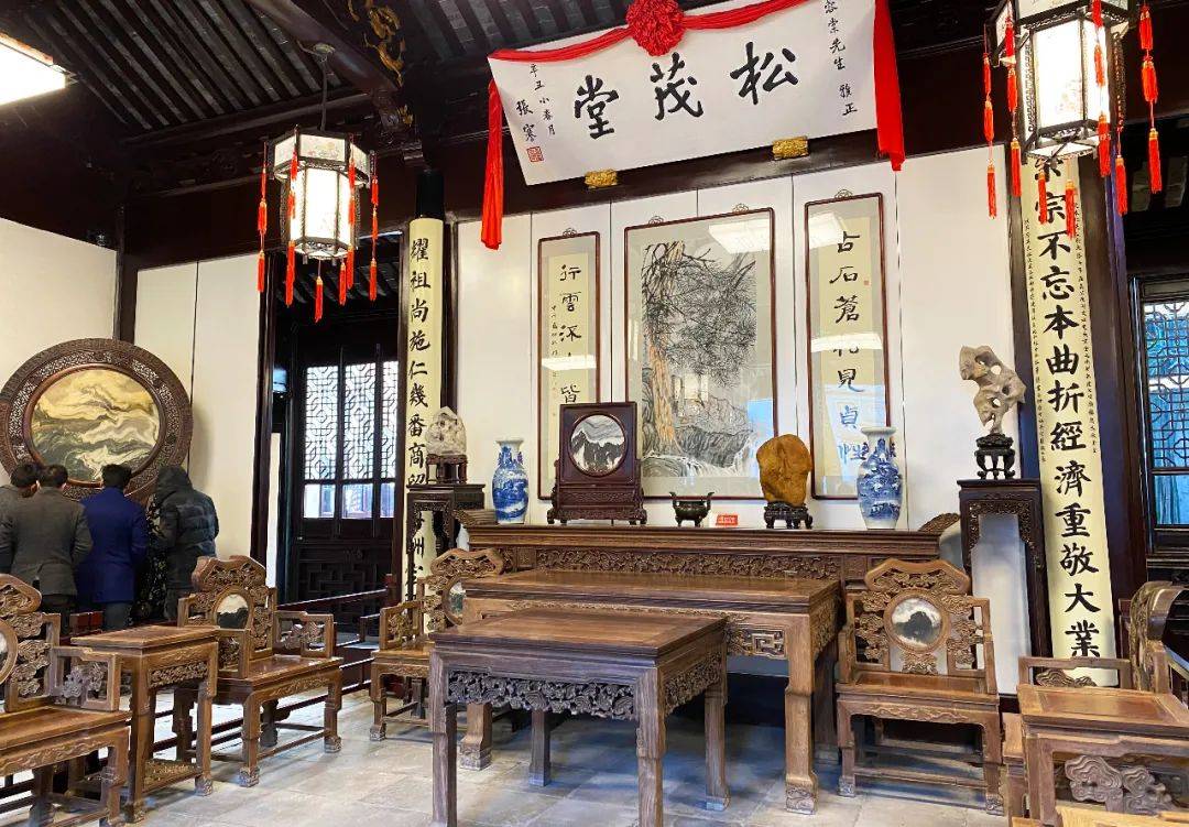 正厅取名"松茂堂",沈家希望财源广进,像松柏常青.