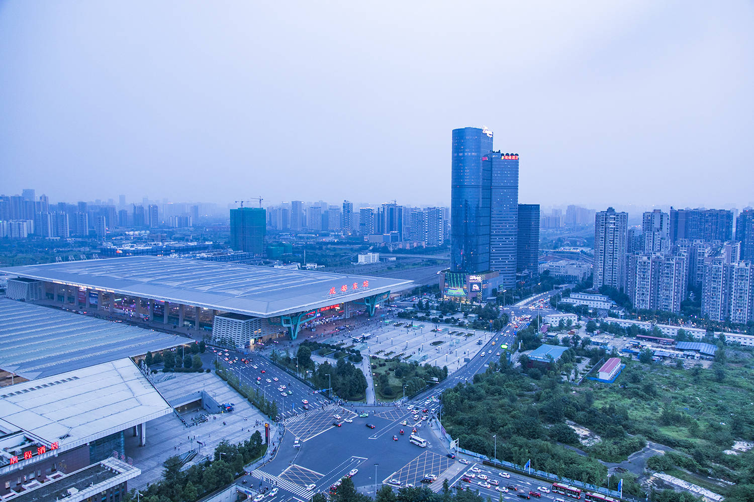 中国四大新一线城市，成都、杭州、苏州、青岛，哪个更适合养老？