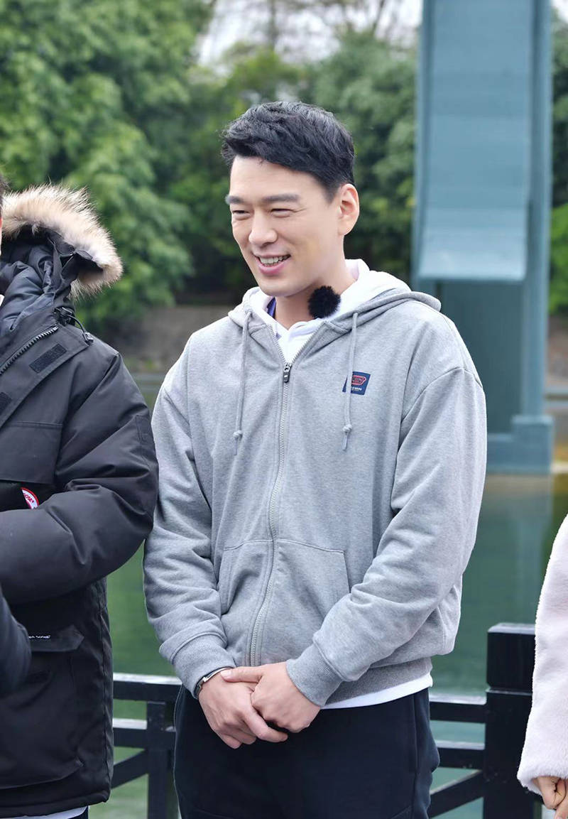 宝藏舅舅王耀庆综艺直播不断加盟最强大脑第八季暖心帅气