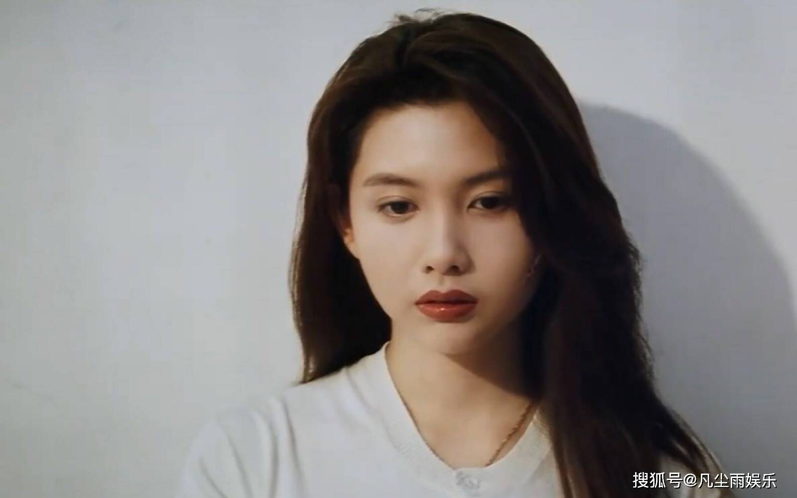 性感女神邱淑贞与王晶相恋数年为何转身嫁给了富商沈嘉伟