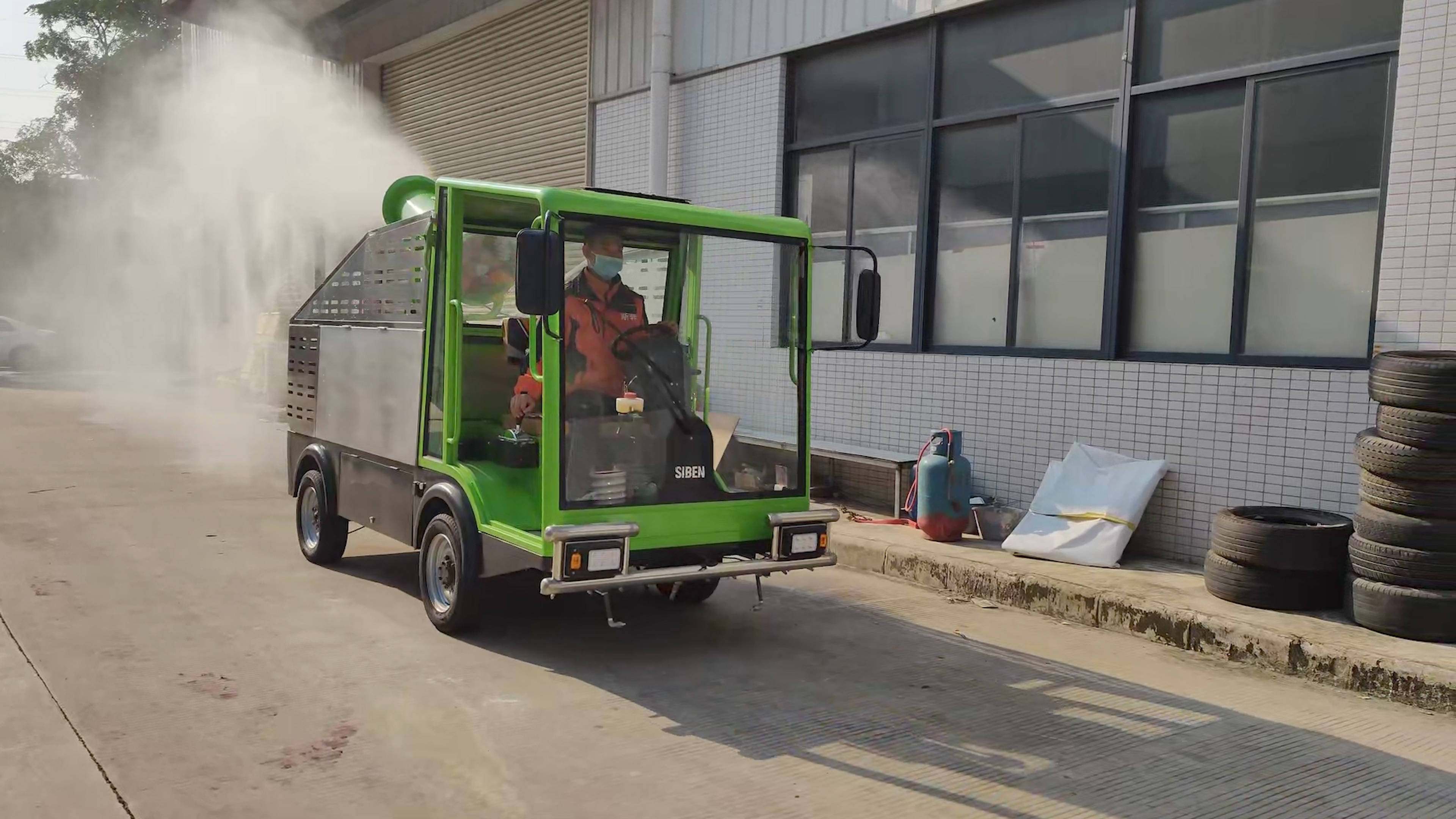 疫情反复不断,如何用斯奔消毒车进行全面消毒防范疫情呢?