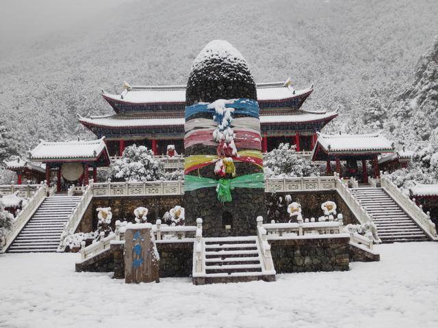 求雪成功！玉龙雪山、丽江古城、泸沽湖机场下雪了！