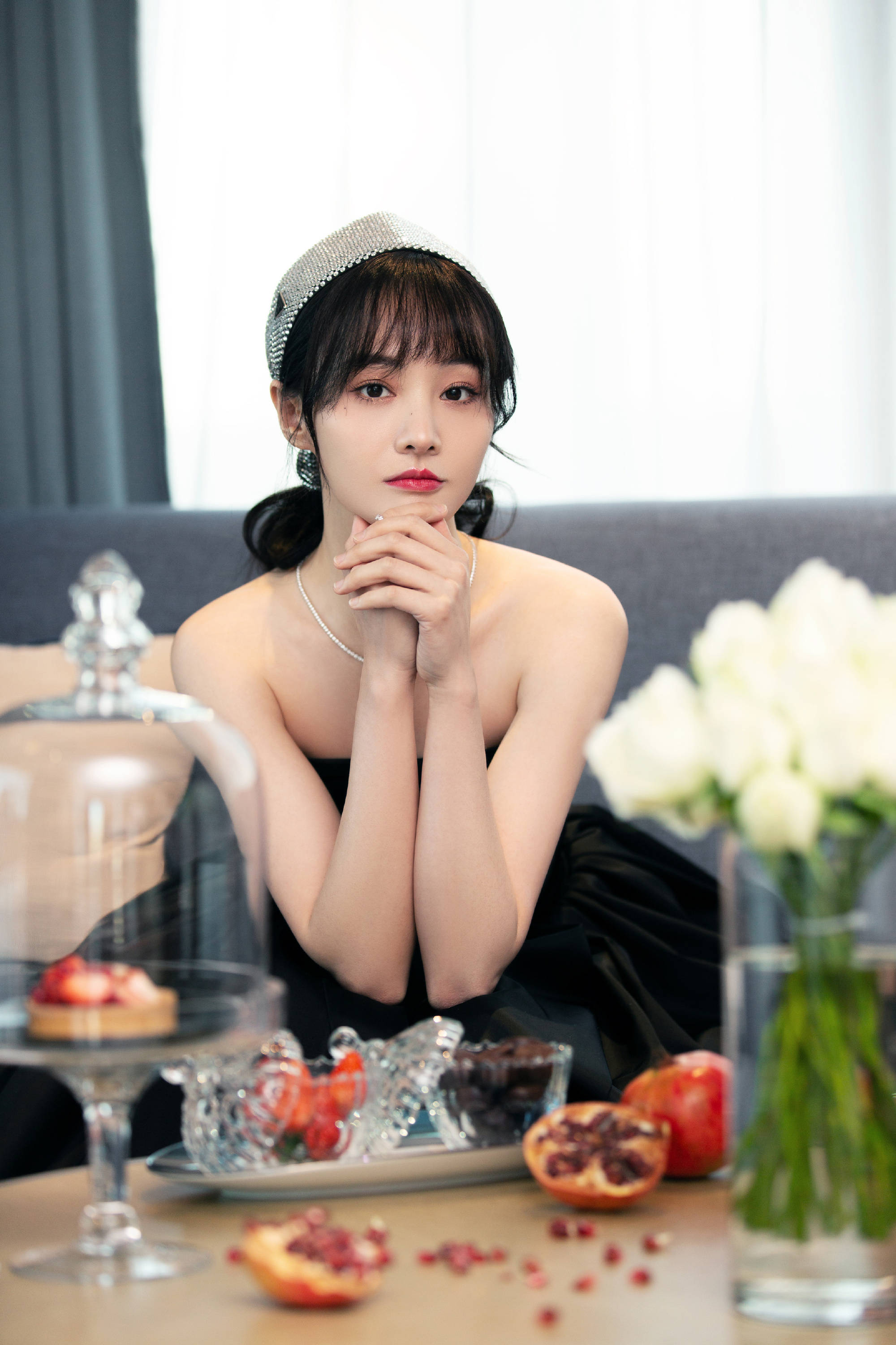 郑爽零下7度穿粉色礼服走红毯,颜值重返"巅峰"!十分甜美可人