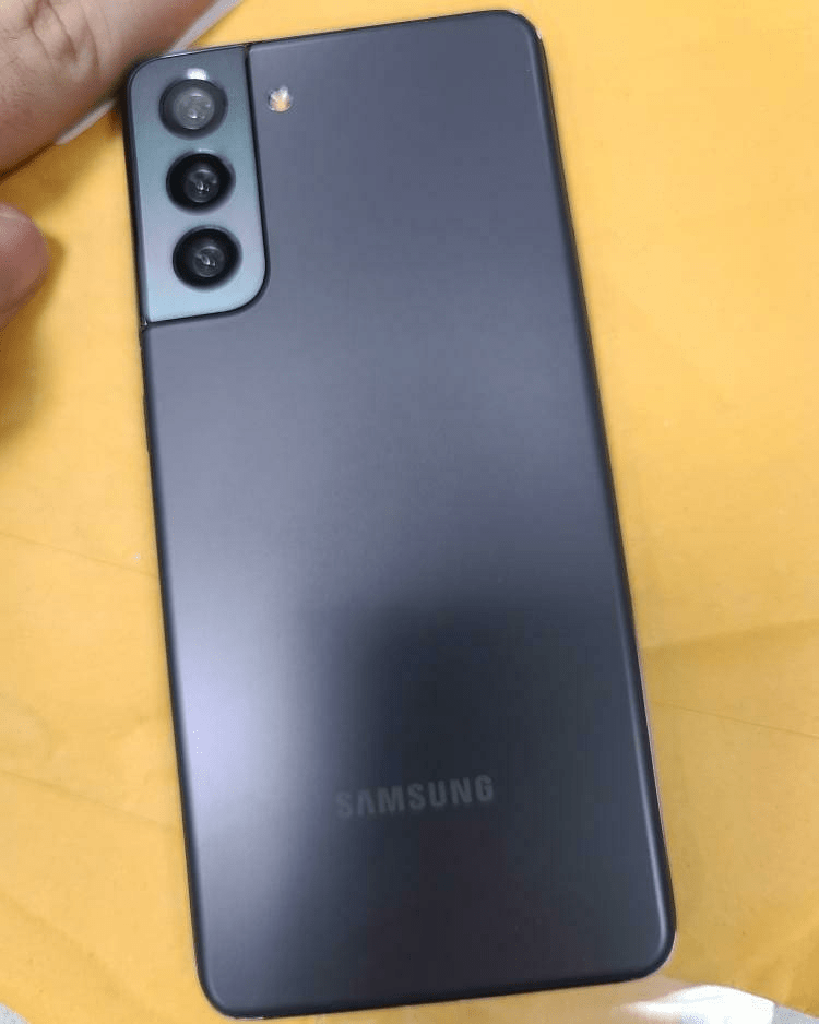 三星官方账号用iphone宣传galaxy s21系列新机_ultra