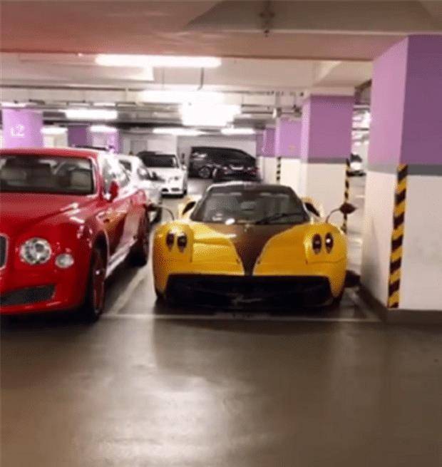 车库实拍澳门富豪洪永时座驾,一台幻影一台宾利,还有一台帕加尼