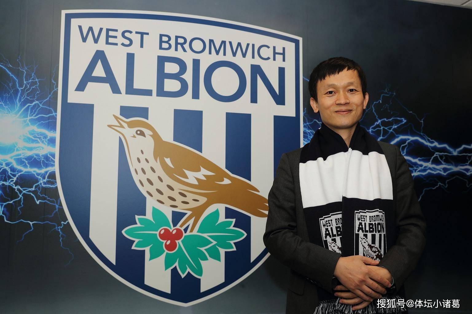 西布朗中资老板赖国传西布朗俱乐部成立于1878年,是英国最古老的