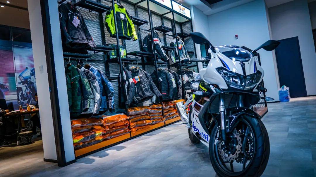 摩爵会湖塘店试营业 川崎车友试驾会圆满落幕 活动