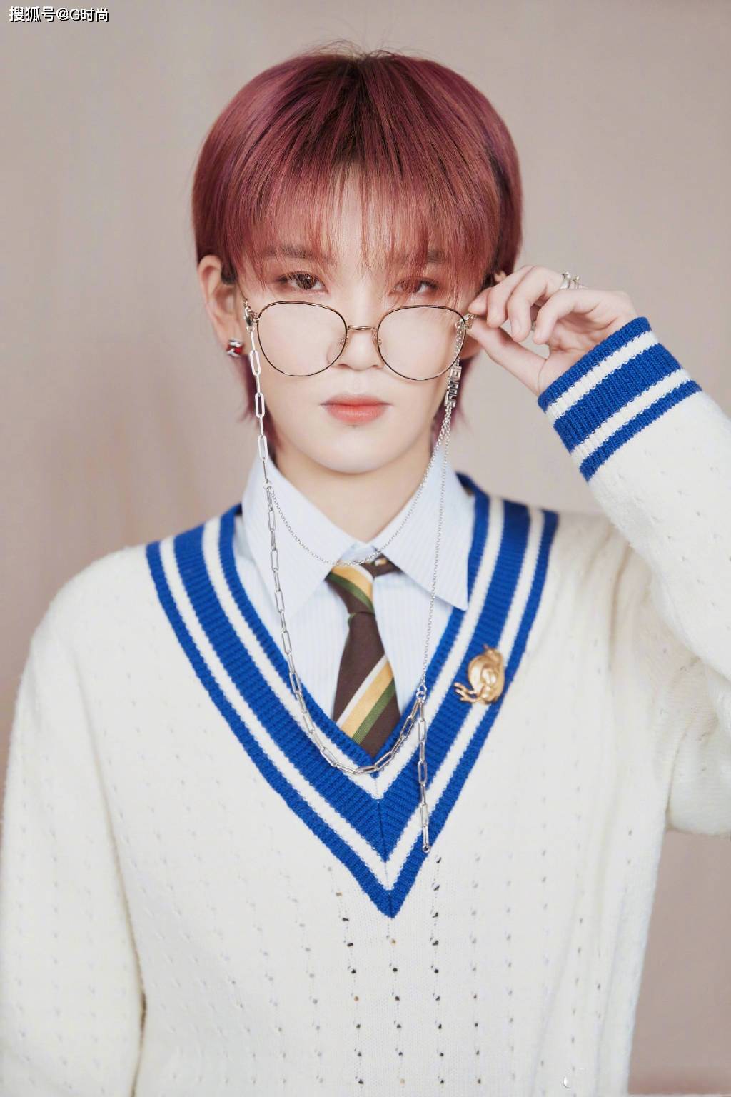 陆柯燃学院风写真,清新阳光,是可爱的兰兰公主呀