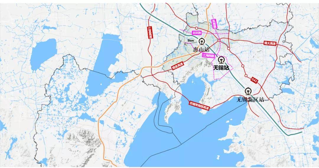 途徑這裡的線路有 滬寧線,鹽泰錫宜,地鐵三號線(北延線)等,作為無錫