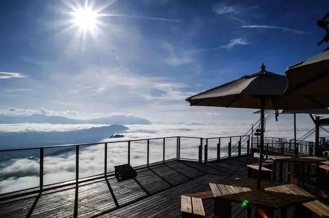 日本长野县网红咖啡馆，坐在云上享受下午茶如何？
