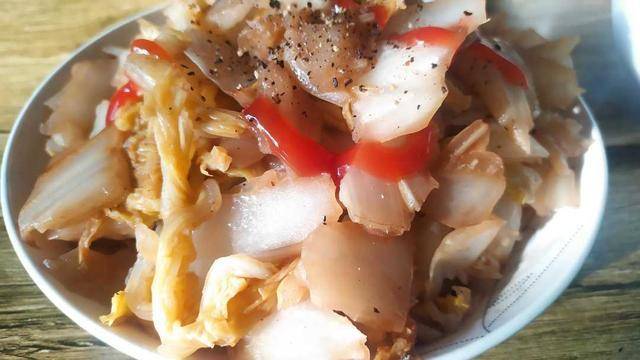 酸辣白菜怎么做的好吃又简单 7ec9a6fa1cc54b51b1f39115b80c2917.jpeg