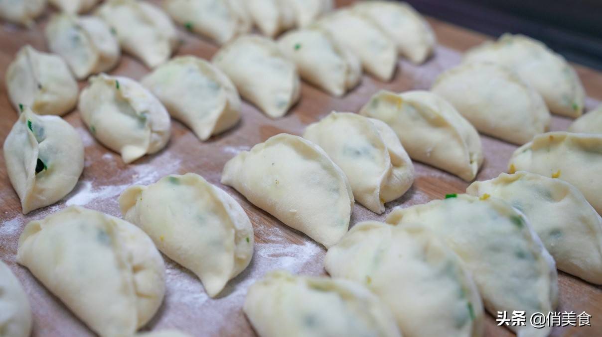 怎么做水煎包教程 a1587b45d5eb4ca5b00f987d02501bcb.jpeg