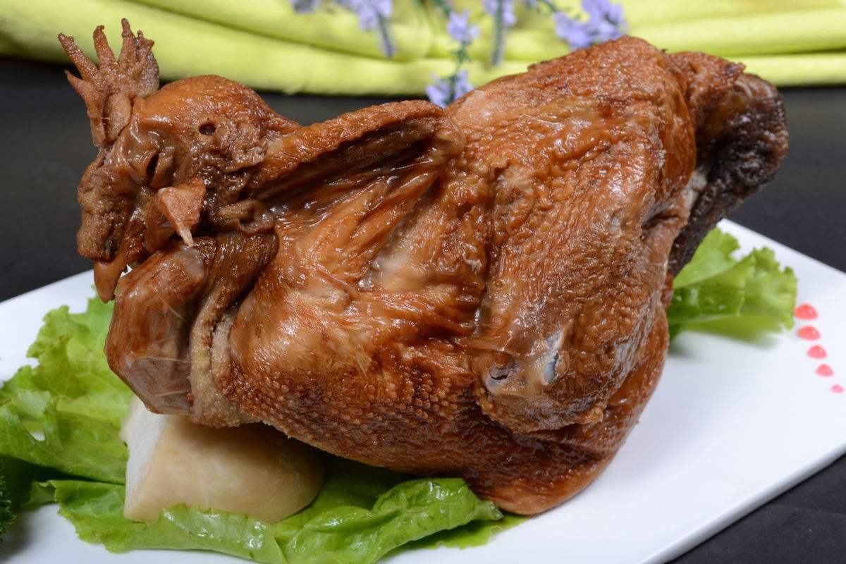 别以为山东只有煎饼,这些名菜风味独特,你看你吃过哪些?_德州扒鸡